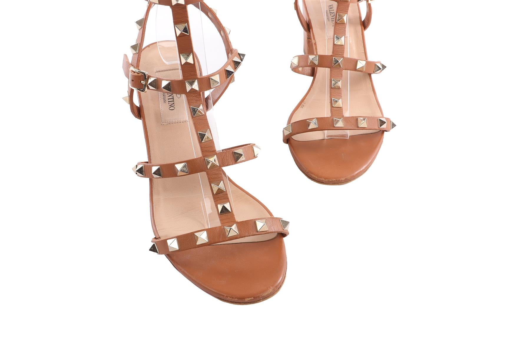 VALENTINO GARAVANI BROWN ROCKSTUD LEATHER SANDALS EU 38
