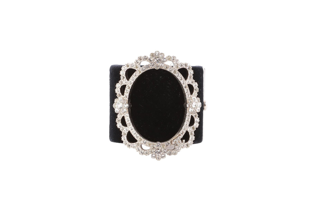 CHANEL BLACK 2015 CC VELVET CUFF