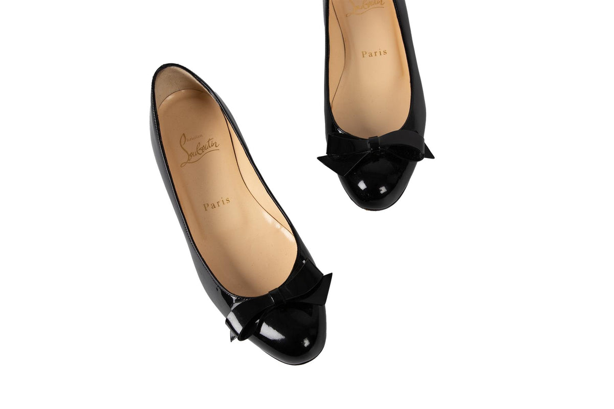 CHRISTIAN LOUBOUTIN BLACK PATENT LEATHER BALLET FLATS EU 35 UK 2 US 5
