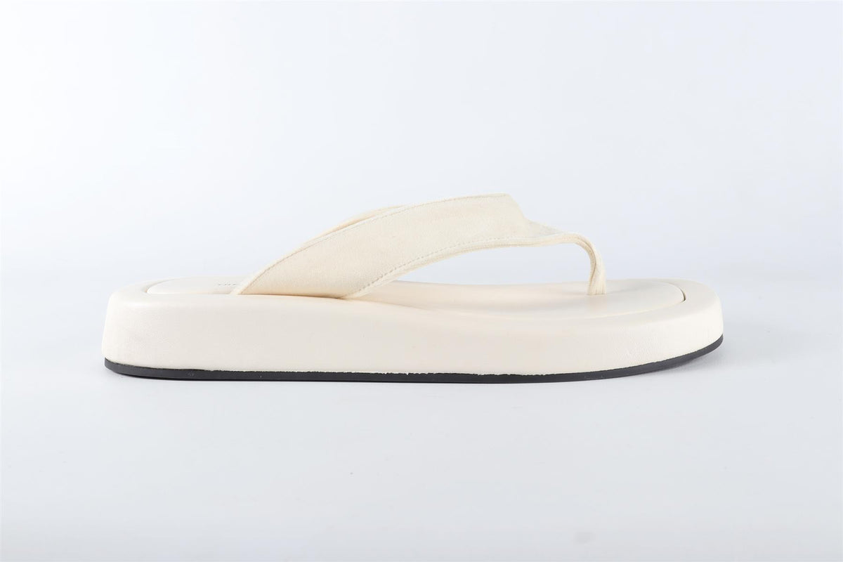 THE ROW WHITE GINZA LEATHER FLIP FLOPS EU 39 UK 6 US 9