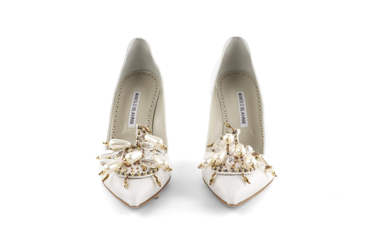 MANOLO BLAHNIK IVORY GROSGRAIN PUMPS EU 37.5 UK 4.5 US 7.5