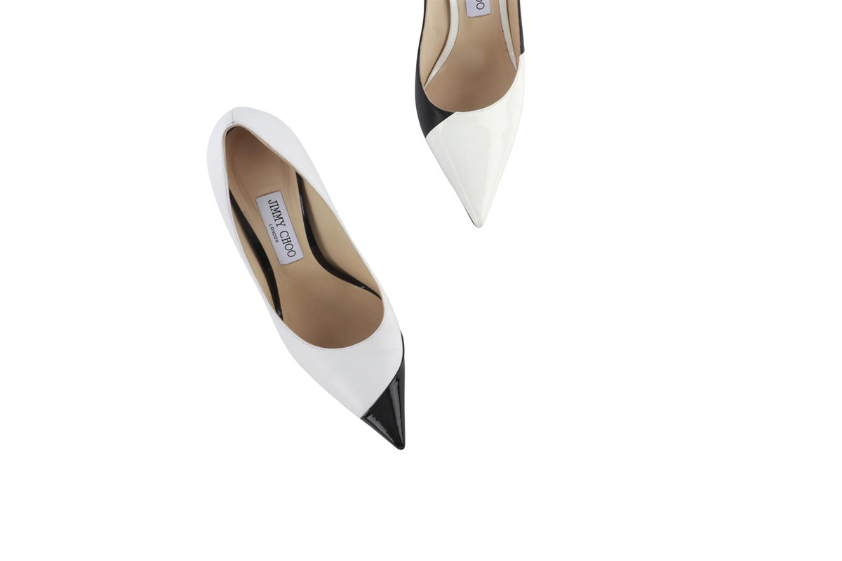 WHITE LEATHER PUMPS