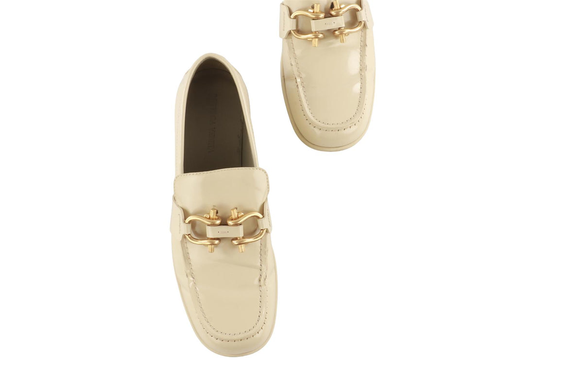 BOTTEGA VENETA CREAM MADAME PATENT LEATHER LOAFERS EU 39.5 UK 6.5 US 9.5