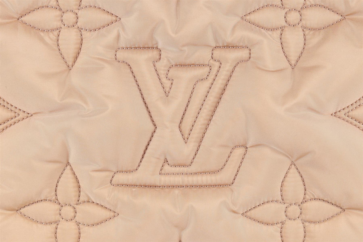 LOUIS VUITTON TAN 2021 ONTHEGO GM MONOGRAM NYLON TOTE BAG