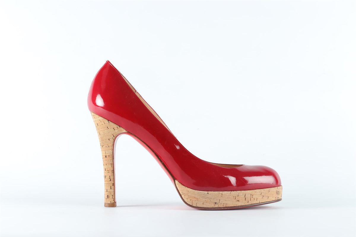 CHRISTIAN LOUBOUTIN RED PATENT LEATHER PUMPS EU 39 UK 6 US 9