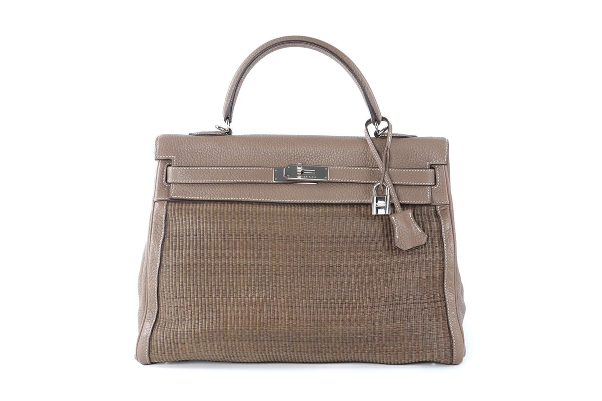 HERMÈS  TAUPE 2005 KELLY 35 CM CLEMENCE LEATHER AND HORSEHAIR BAG IN ETOUPE