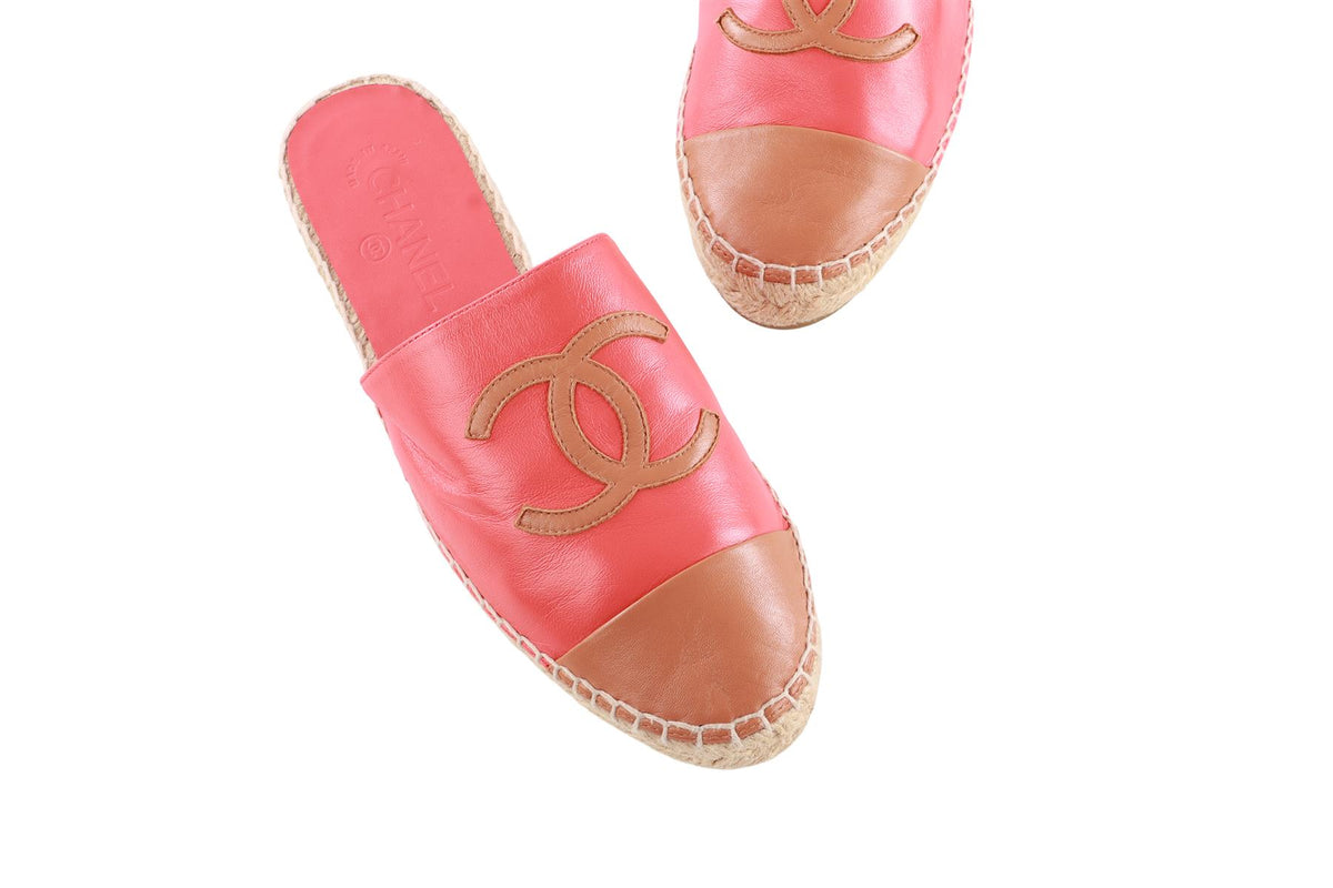CHANEL PINK CC LEATHER ESPADRILLE MULES EU 39 UK 6 US 9