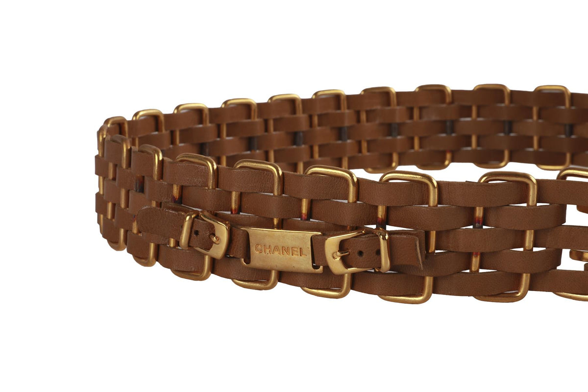 CHANEL BROWN 2001 LEATHER AND GOLD TONE WAIST BELT