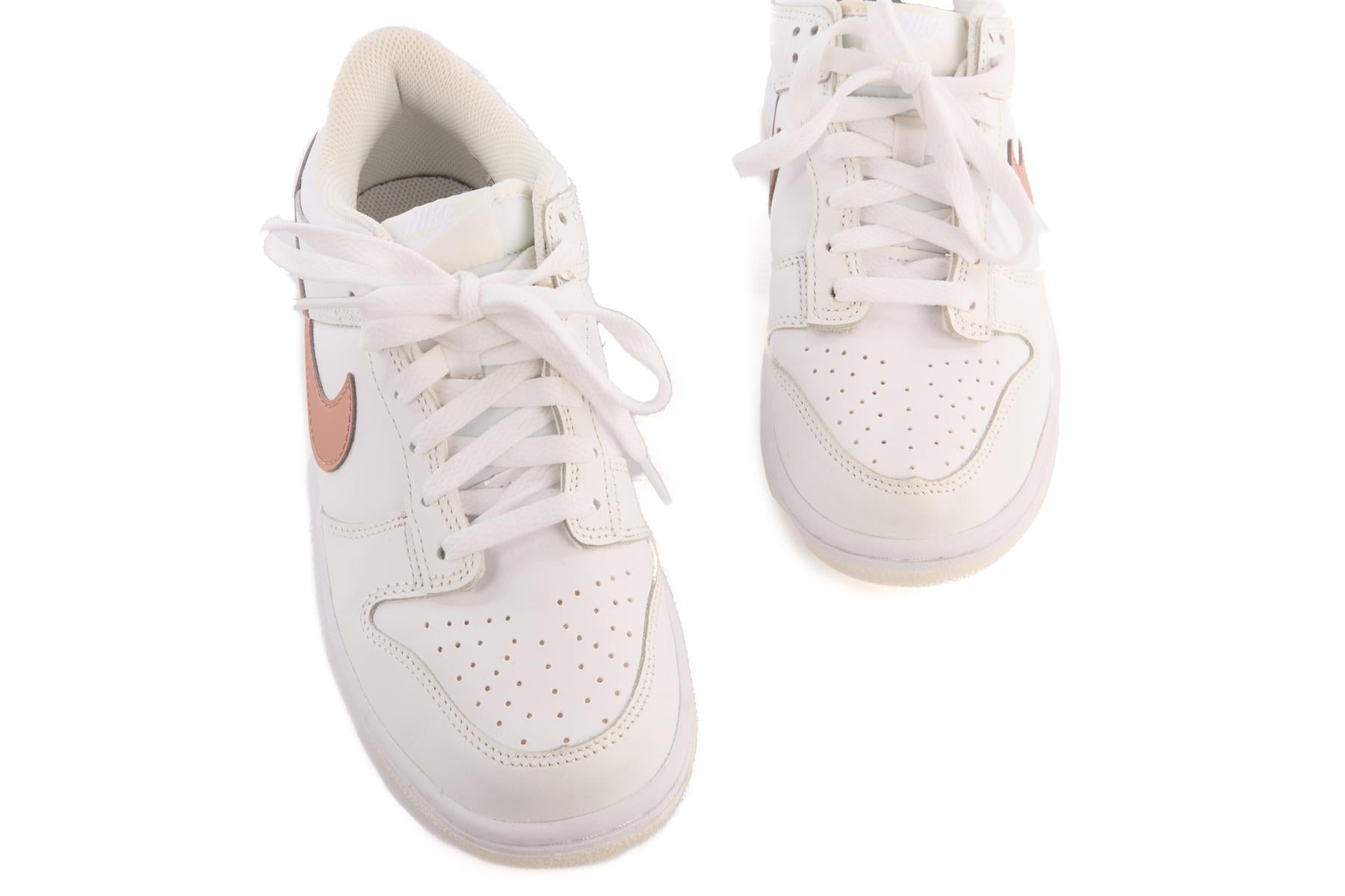NIKE WHITE LEATHER SNEAKERS EU 39 UK 6 US 6.5