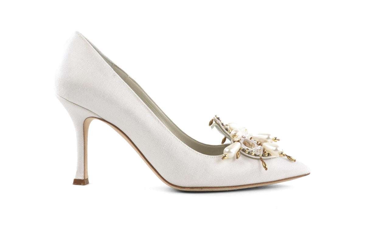 MANOLO BLAHNIK IVORY GROSGRAIN PUMPS EU 37.5 UK 4.5 US 7.5