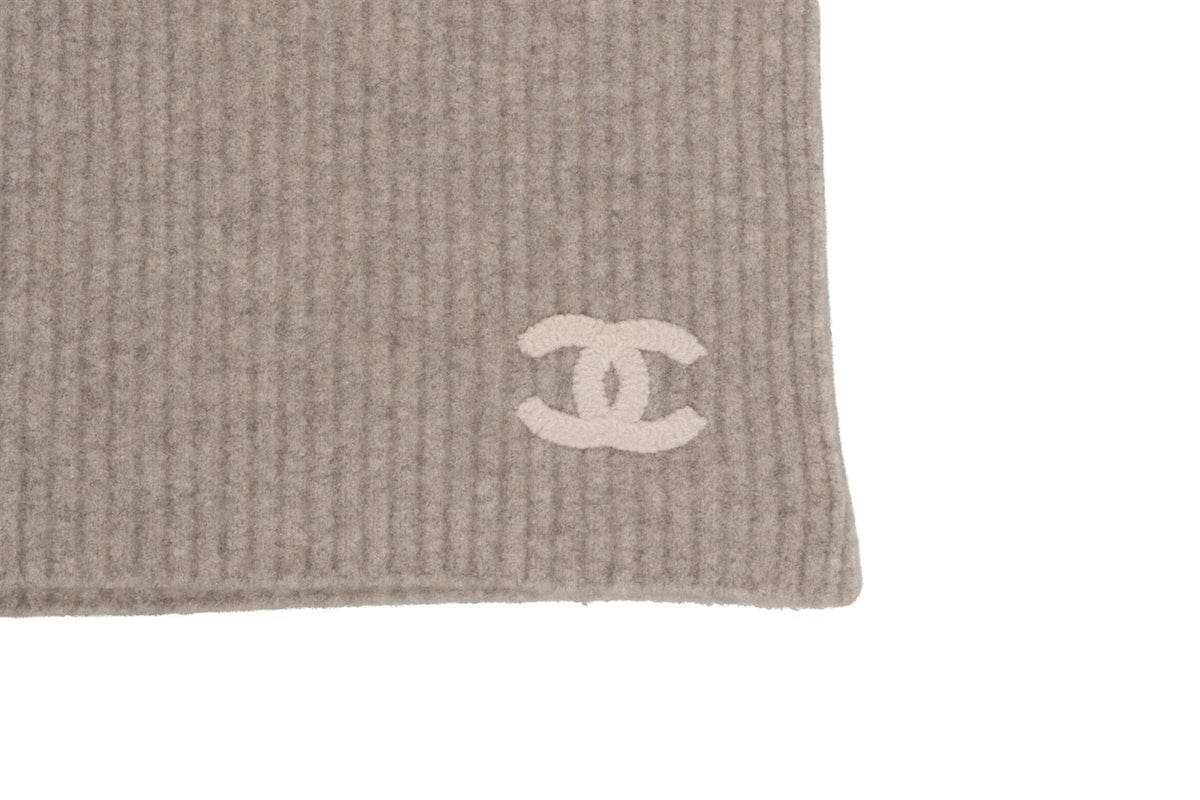 CHANEL GREY 2025 CASHMERE SCARF