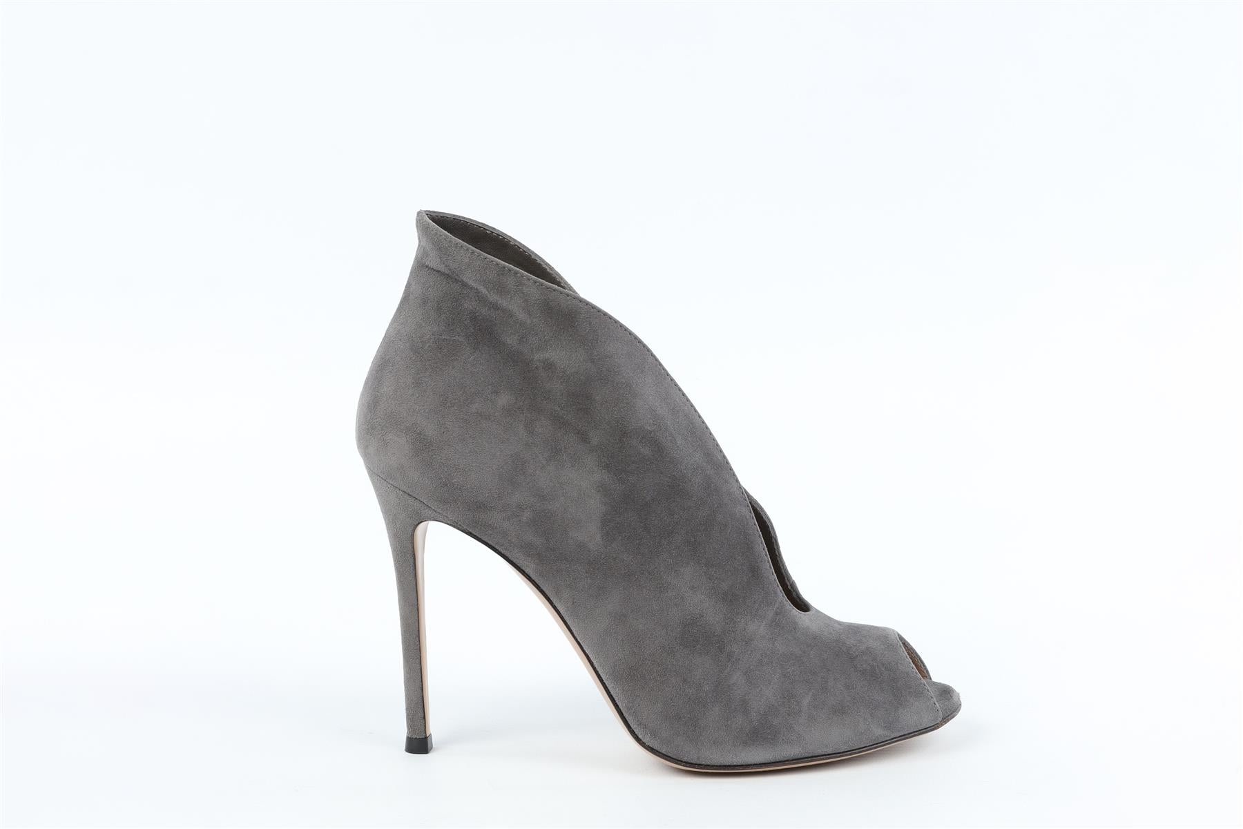 GIANVITO ROSSI GREY SUEDE ANKLE BOOTS EU 38 UK 5 US 8