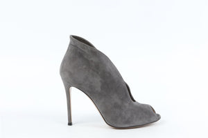 GIANVITO ROSSI GREY SUEDE ANKLE BOOTS EU 38 UK 5 US 8