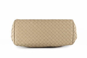 BOTTEGA VENETA BEIGE INTRECCIATO LEATHER CLUTCH