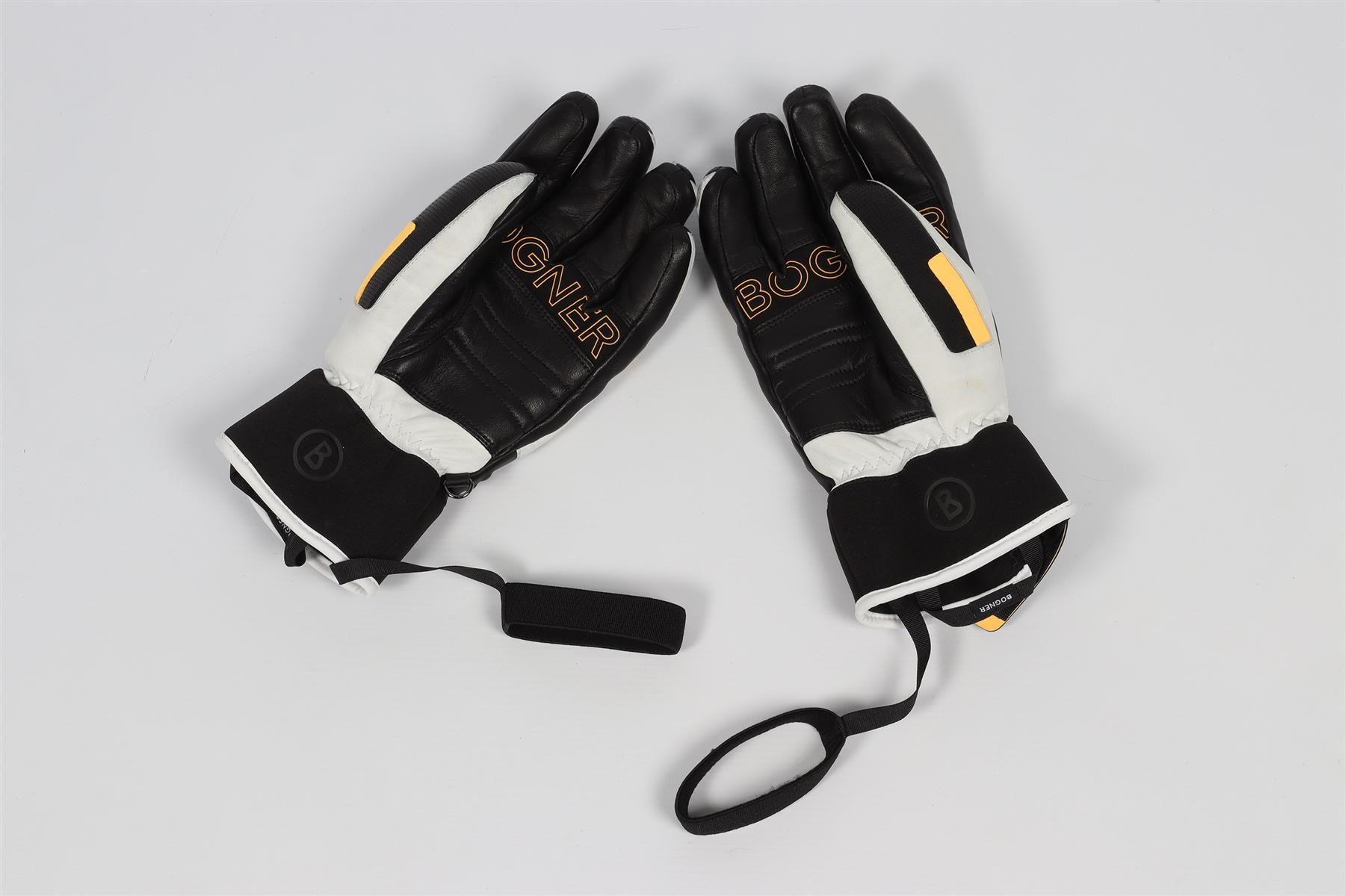 BOGNER BLACK SKI GLOVES SMALL - MEDIUM