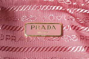 PRADA PINK RE-EDITION 2005 SMALL RAFFIA SHOULDER BAG