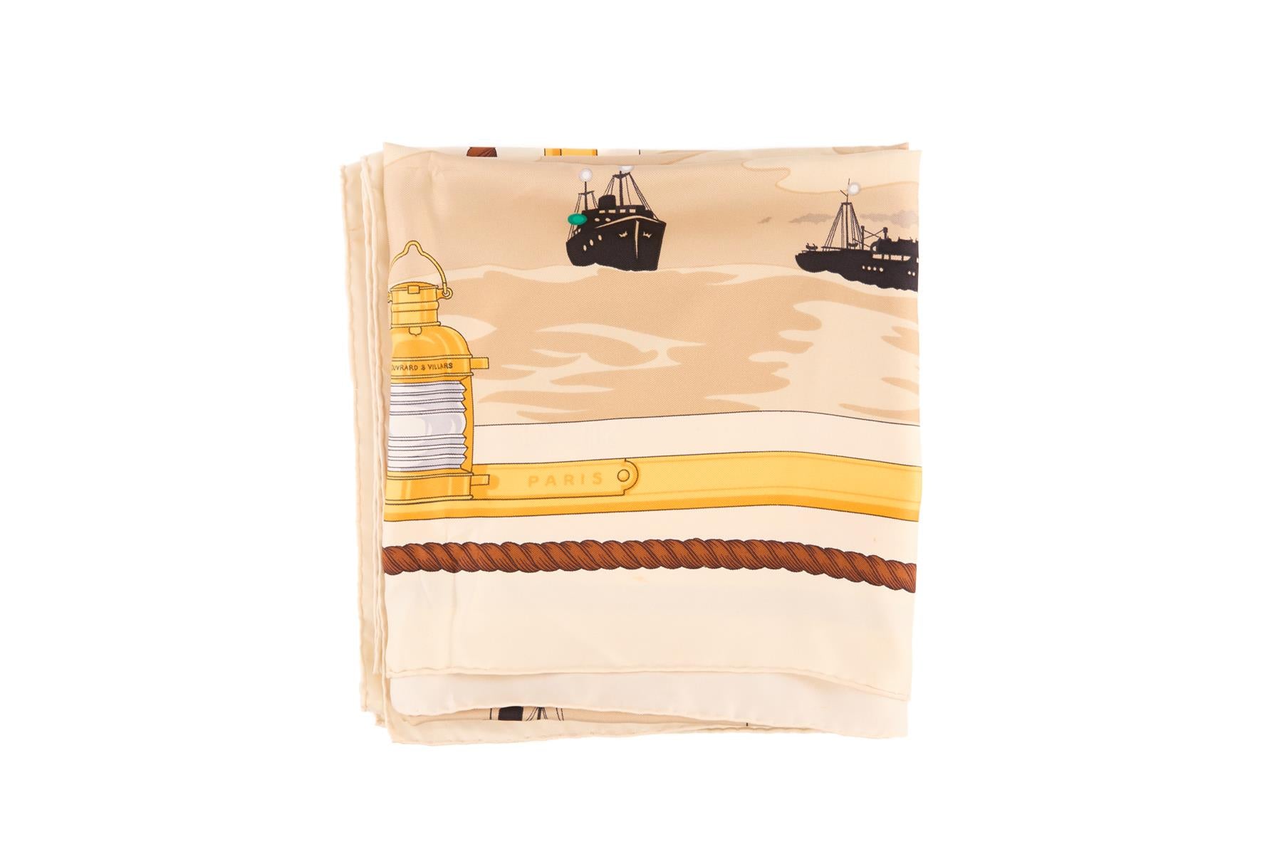 HERMÈS BEIGE FEUX DE ROUTE APERÇUS LA NUIT, EN MER SILK SCARF