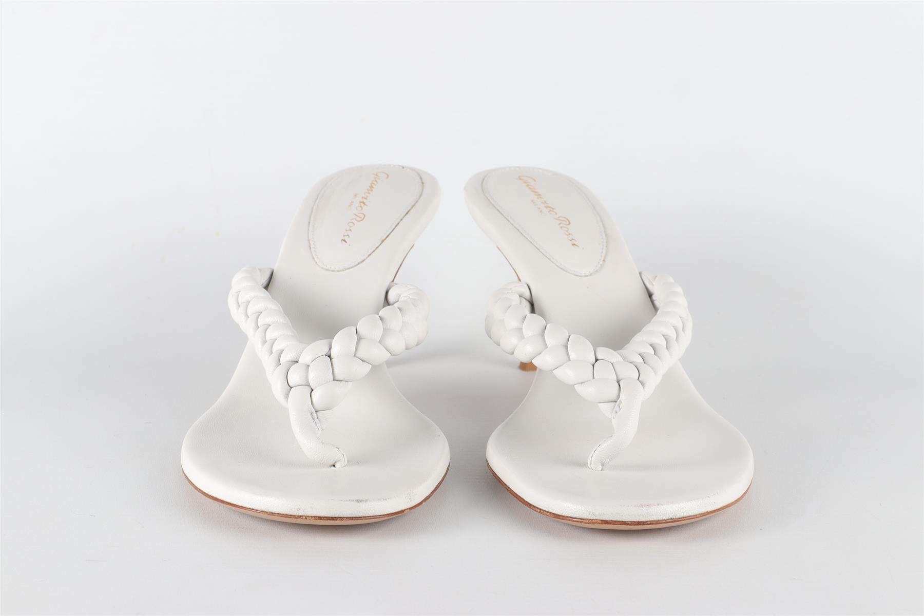 GIANVITO ROSSI WHITE LEATHER THONG SANDALS EU 39 UK 6 US 9