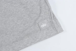 ALO YOGA GREY SHORTS MEDIUM