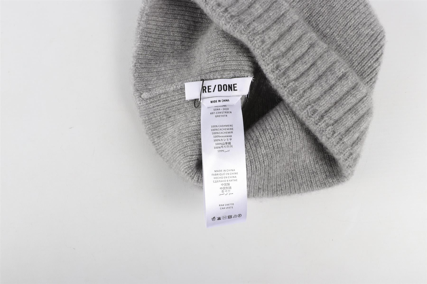 RE/DONE GREY CASHMERE BEANIE