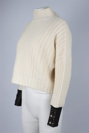 SKIIM CREAM CASHMERE SWEATER MEDIUM