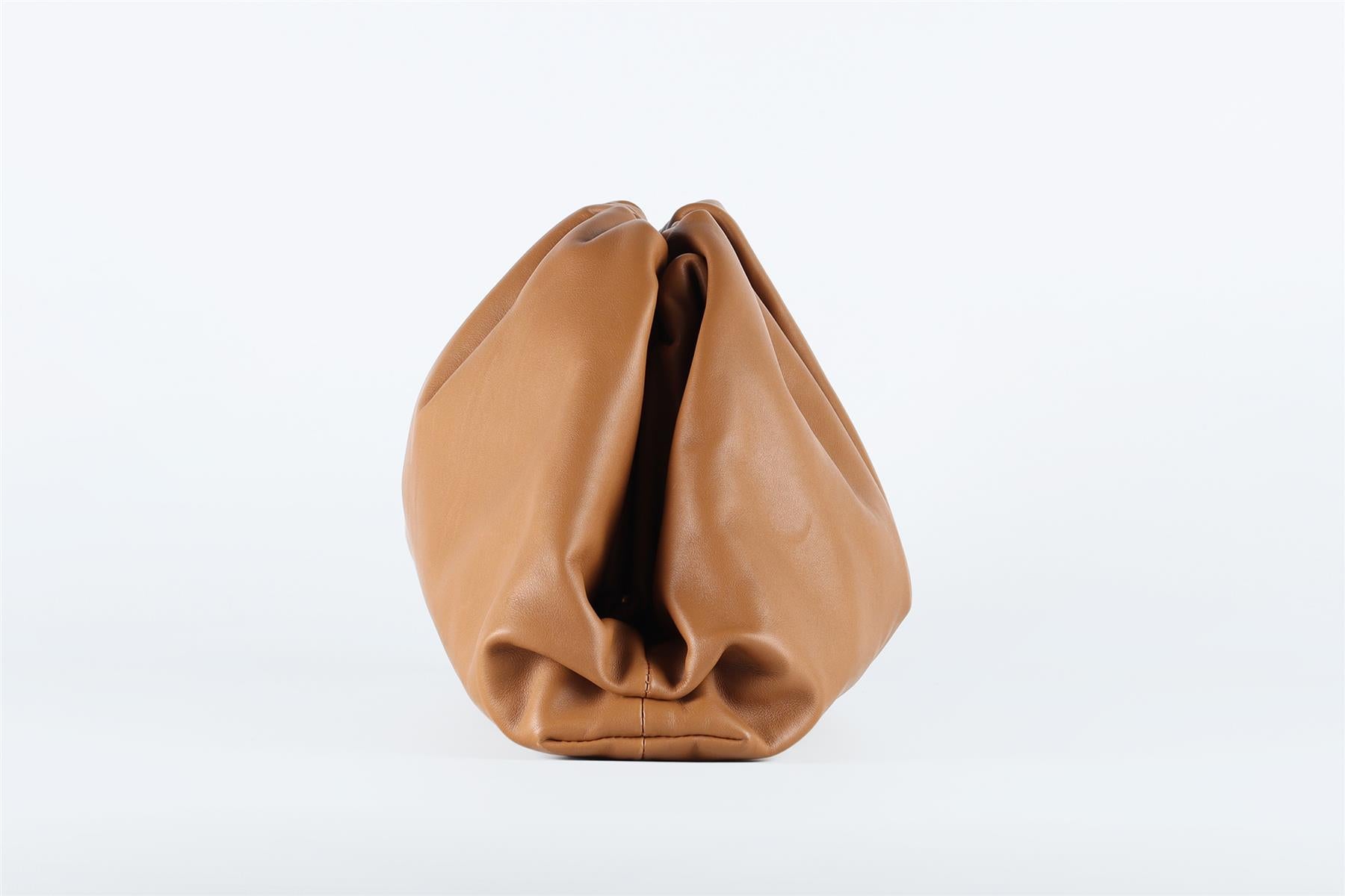 BOTTEGA VENETA BROWN POUCH LARGE LEATHER CLUTCH