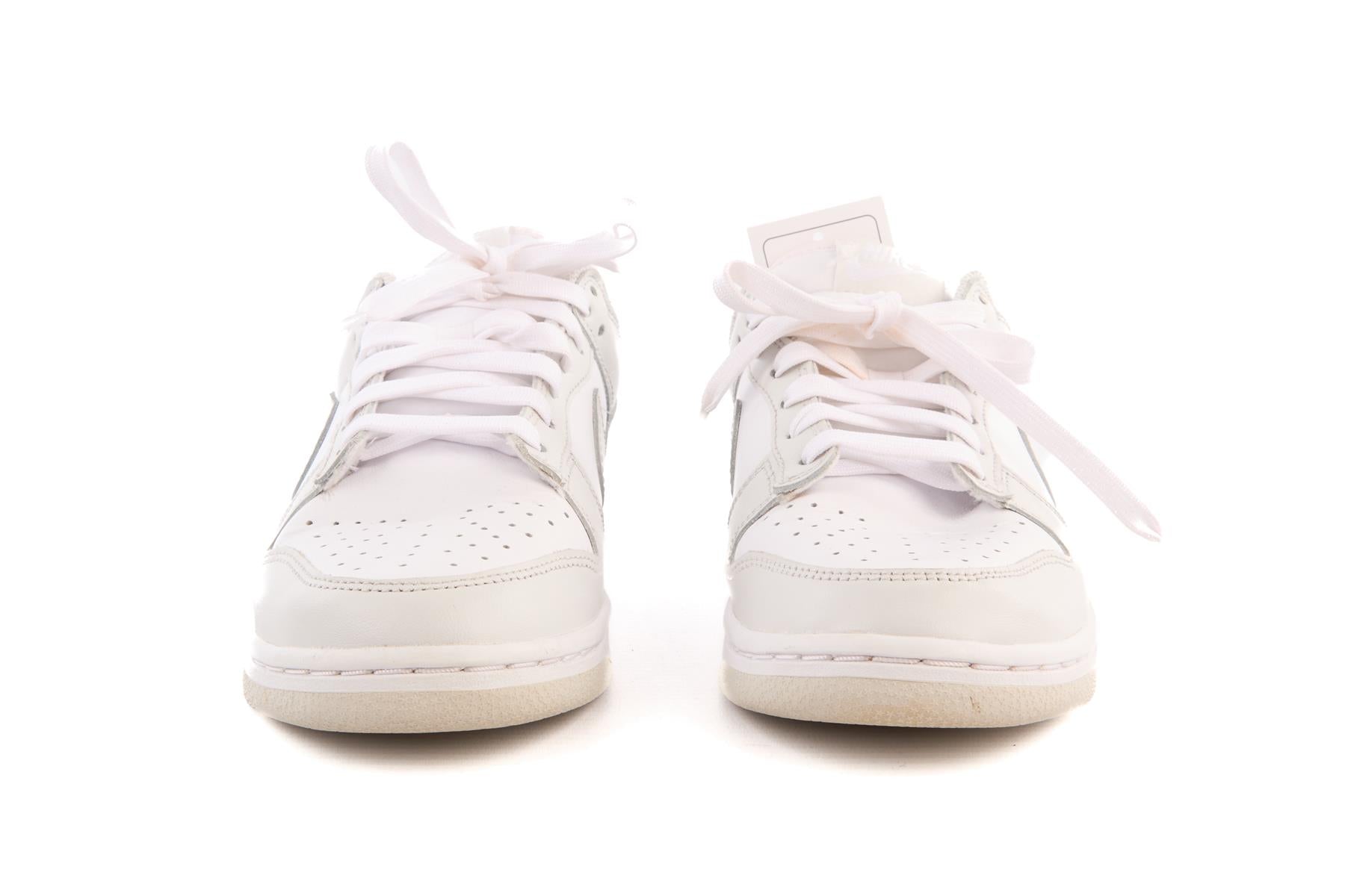 NIKE GREY LEATHER SNEAKERS EU 38.5 UK 5 US 7.5