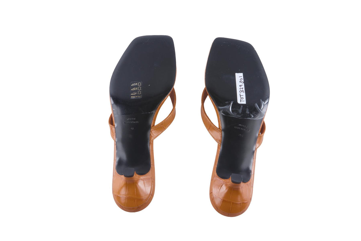 Tan Leather Thong Sanda