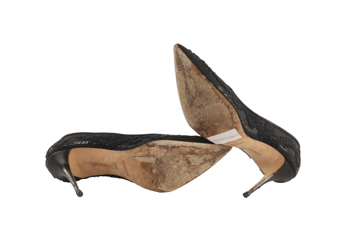 MANOLO BLAHNIK BLACK MESH PUMPS EU 40 UK 7 US 10
