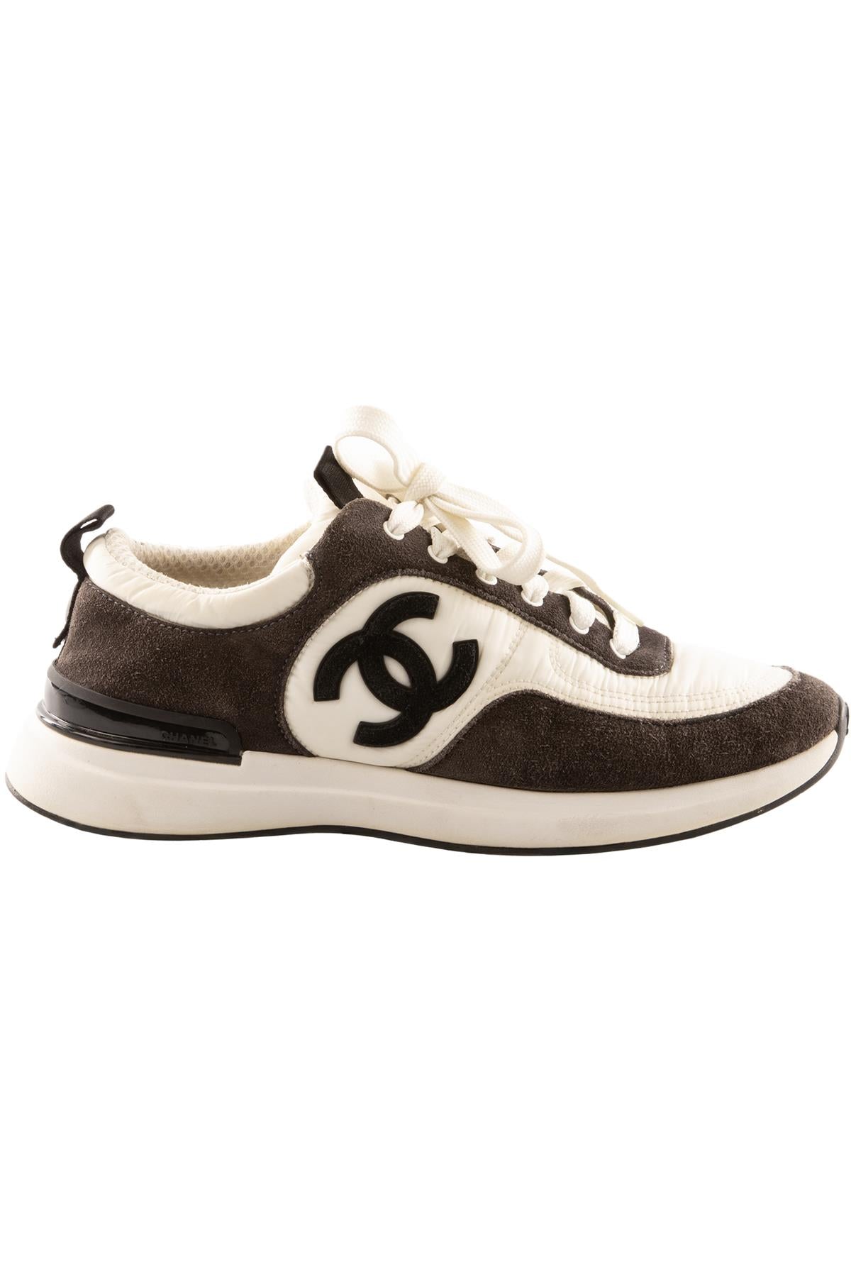 CHANEL GREY 2021 CC SUEDE SNEAKERS EU 37
