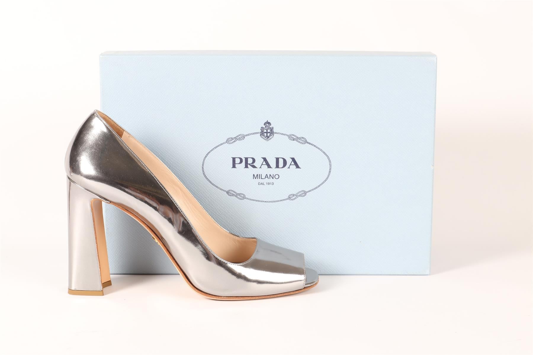 PRADA SILVER LEATHER PUMPS EU 40 UK 7 US 10