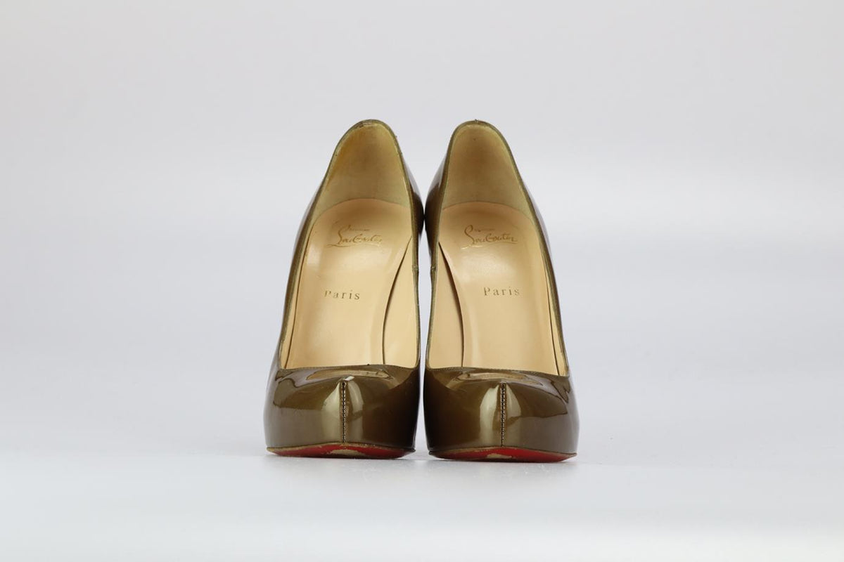CHRISTIAN LOUBOUTIN PATENT LEATHER PLATFORM PUMPSÏ EU 40.5 UK 7.5 UK 10.5