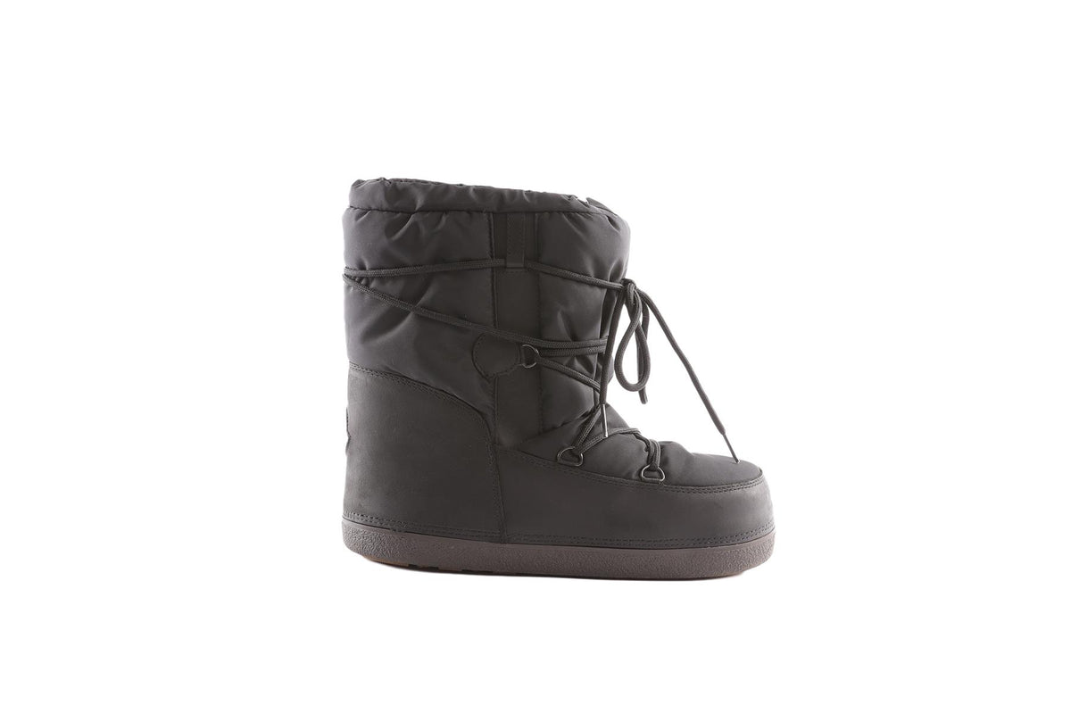 MONCLER + MOON BOOT BLACK SHELL SNOW BOOTS EU 42 UK 8 US 9