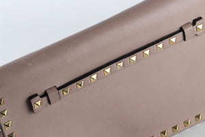 VALENTINO GARAVANI PINK ROCKSTUD LEATHER CLUTCH
