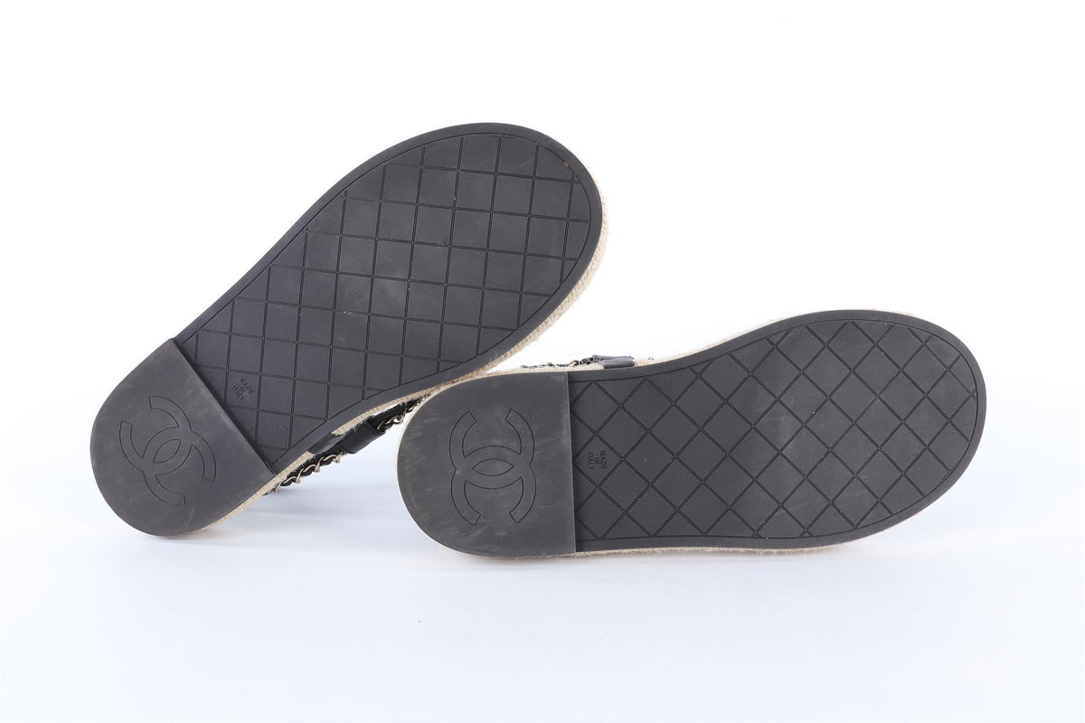 CHANEL BLACK 2021 LEATHER SANDALS EU 40 UK 7