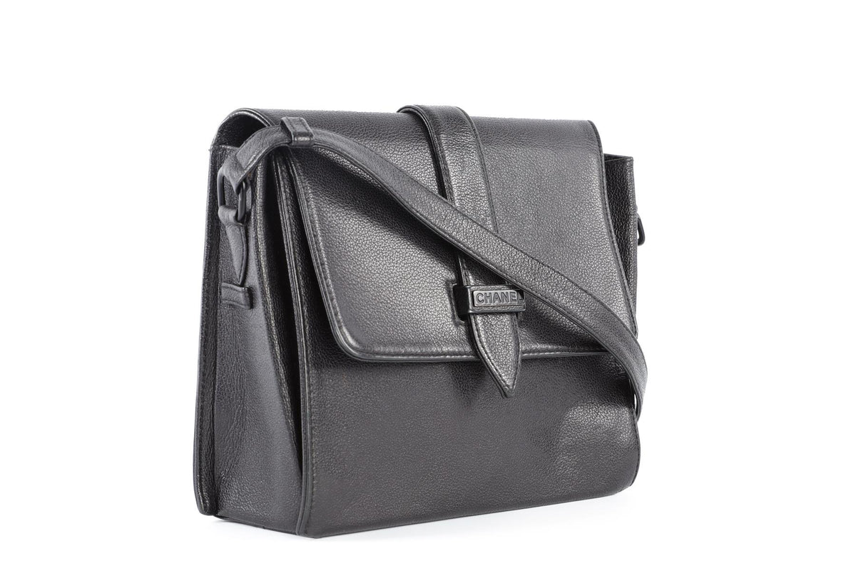CHANEL BLACK 2000 - 2002 LEATHER SHOULDER BAG