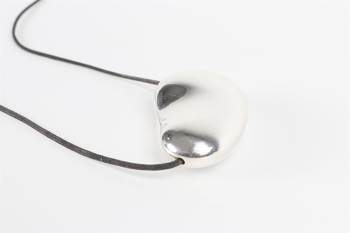TIFFANY & CO + ELSA PERETTI BEAN STERLING SILVER AND ROPE NECKLACE