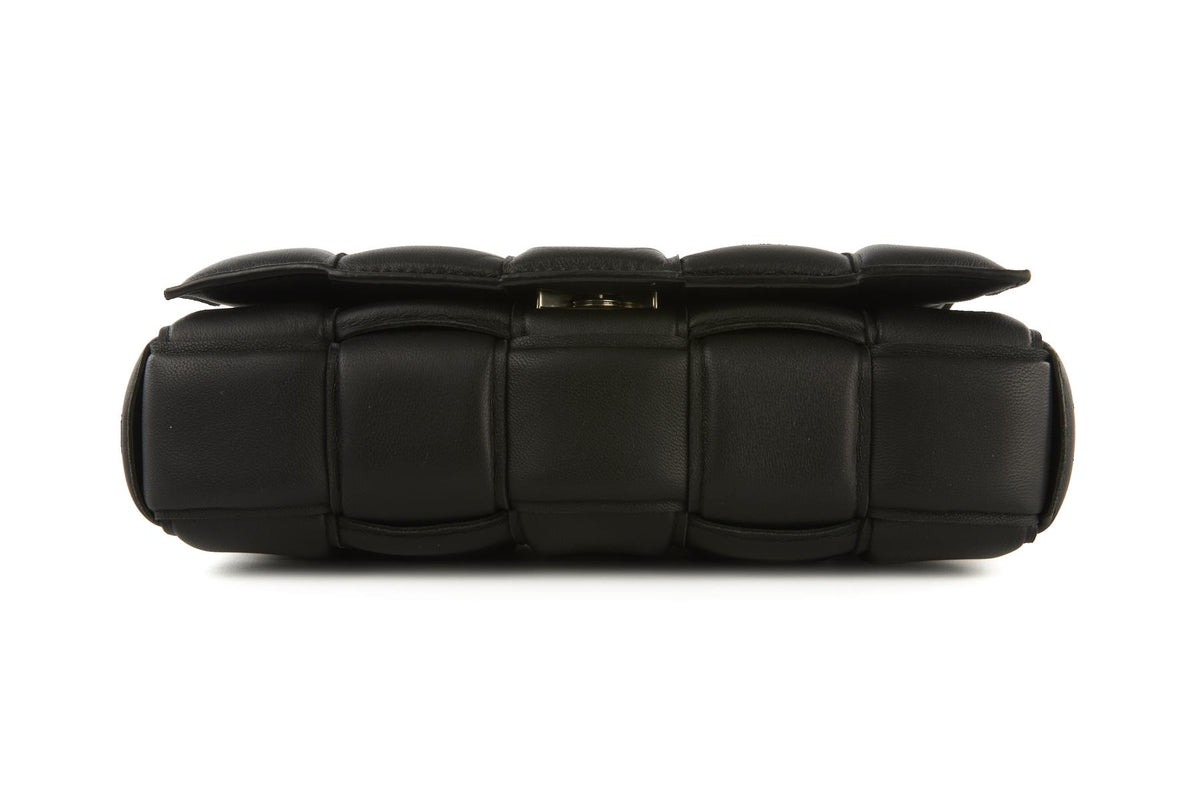 BOTTEGA VENETA BLACK CASSETTE MEDIUM PADDED INTRECCIATO LEATHER SHOULDER BAG