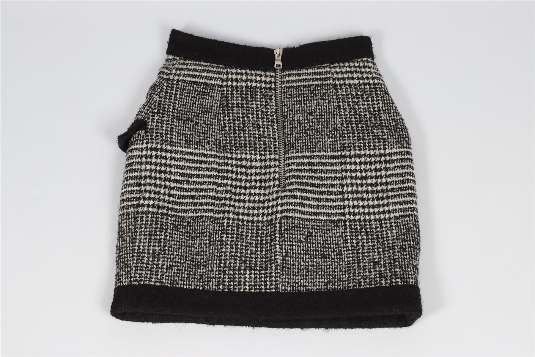 BALMAIN BLACK WOOL MINI SKIRT FR 34 UK 6