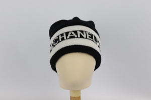 CHANEL 2020 LOGO INTARSIA CASHMERE BEANIE ONE SIZE