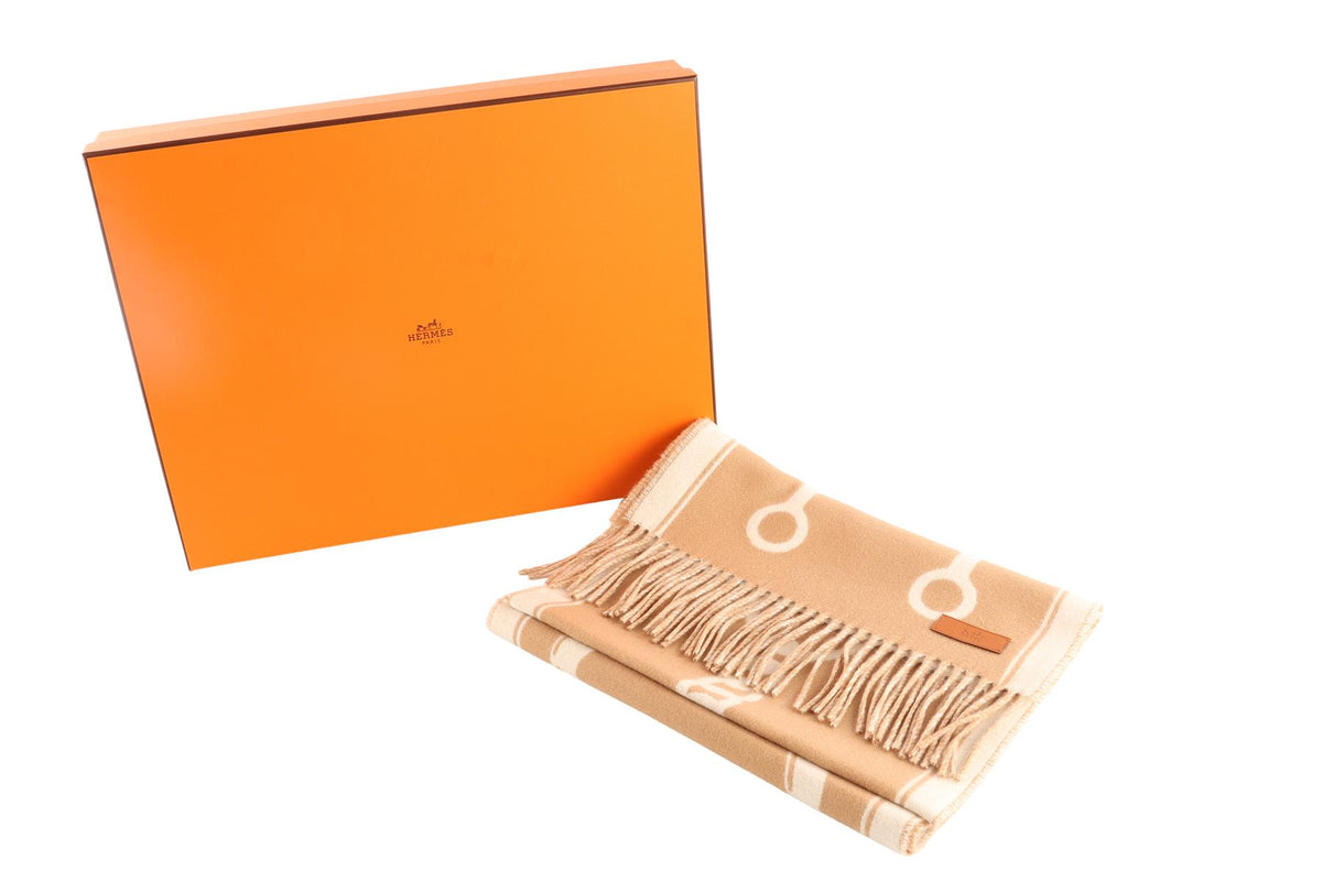 HERMÈS BEIGE CASAQUE MORS CASHMERE SCARF