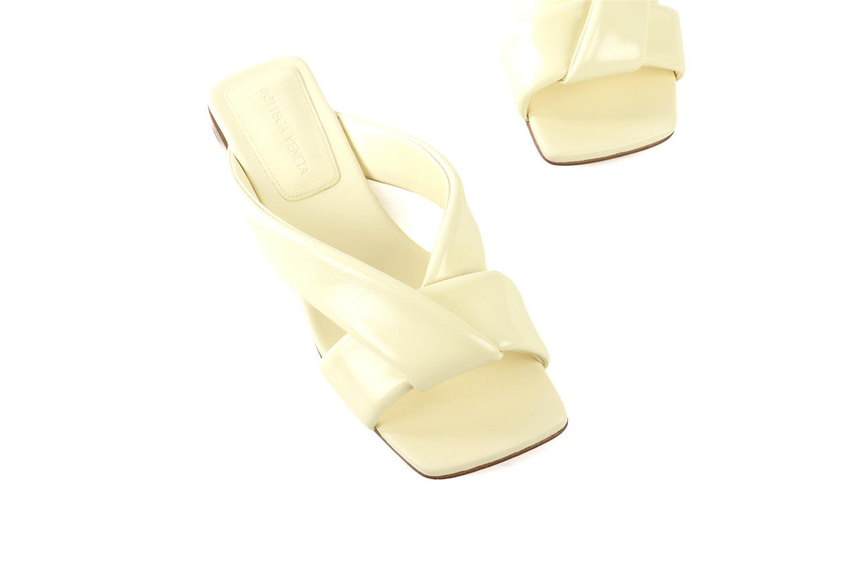 BOTTEGA VENETA YELLLOW CUSHION LUX LEATHER SANDALS EU 38 UK 5 US 8