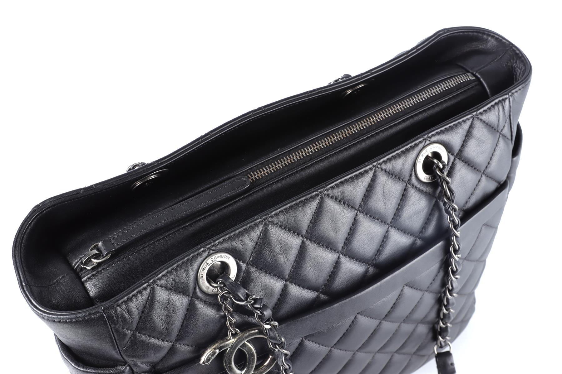 CHANEL BLACK 2014 SMALL QUILTED LEATHER TOTE BAG