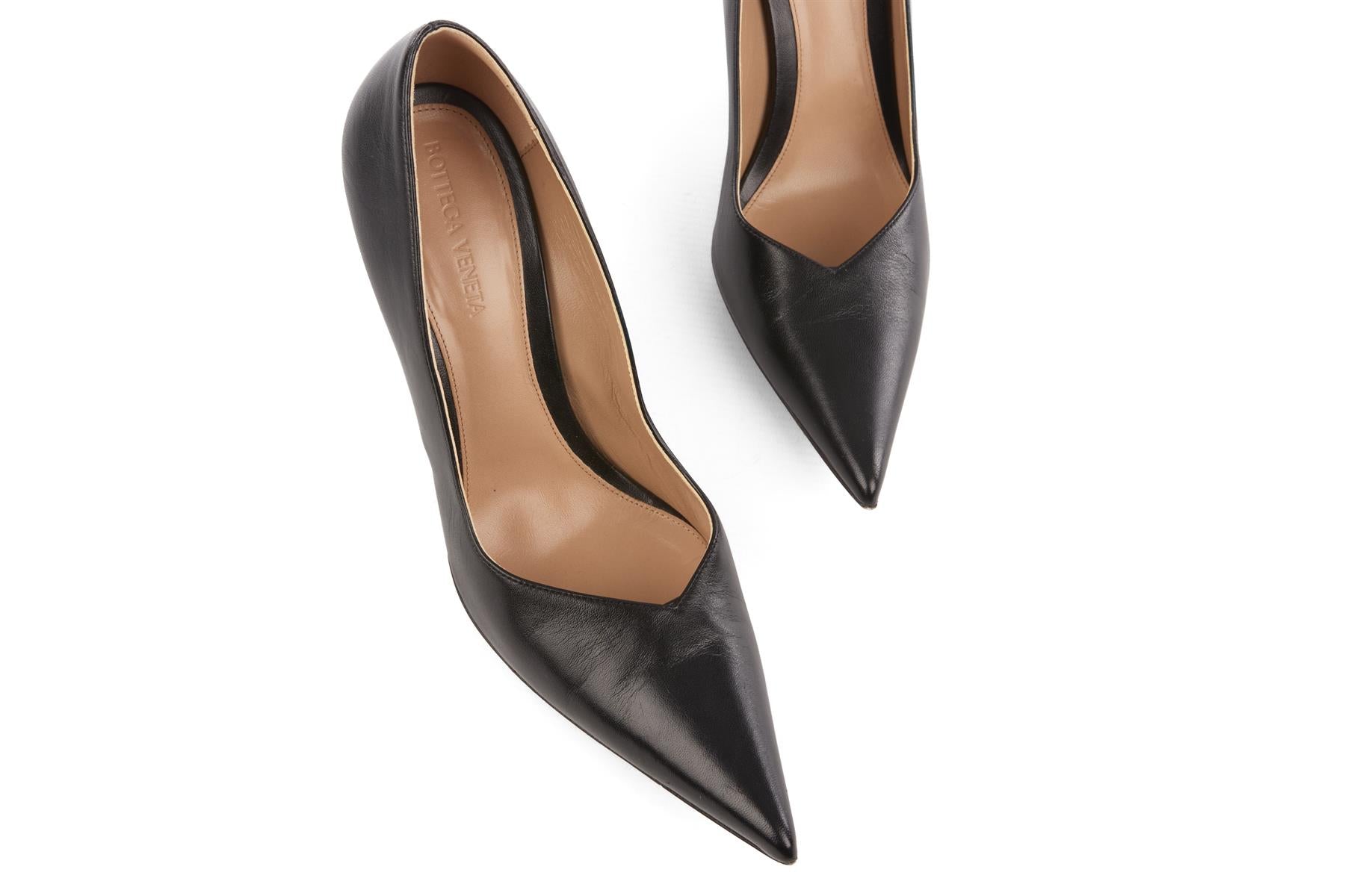 BOTTEGA VENETA BLACK LEATHER PUMPS EU 38.5 UK 5.5 US 8.5