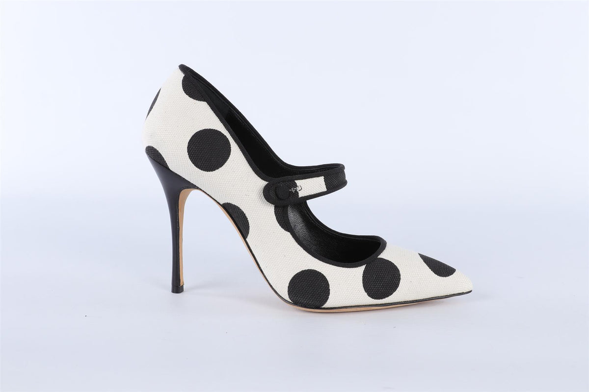 MANOLO BLAHNIK WHITE CANVAS PUMPS EU 38 UK 5