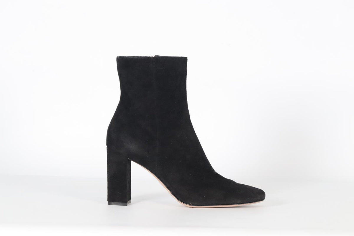 GIANVITO ROSSI SUEDE ANKLE BOOTS EU 40.5 UK 7.5 US 10.5