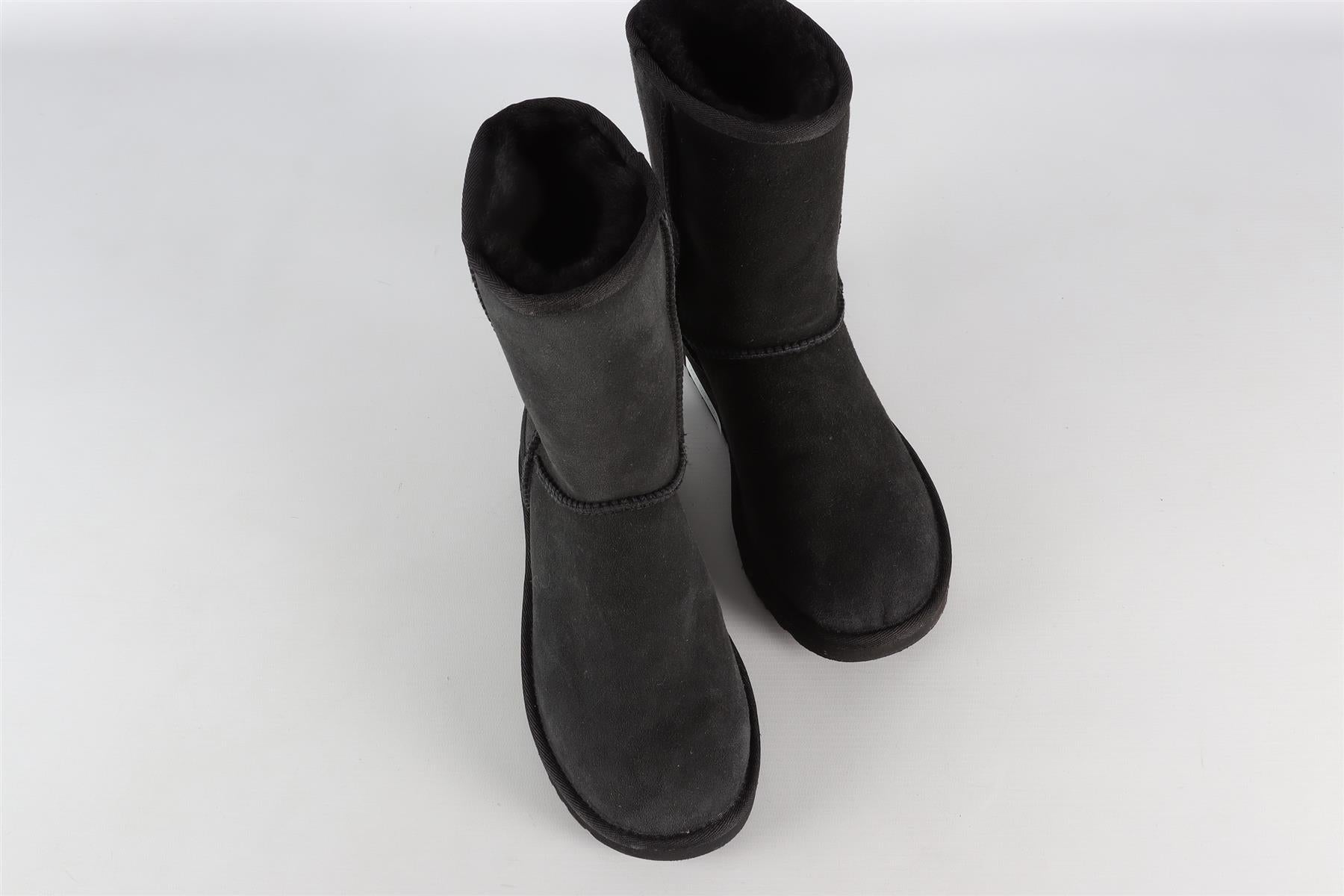 UGG BLACK KIDS GIRLS BOOTS EU 37 UK 4 US 6