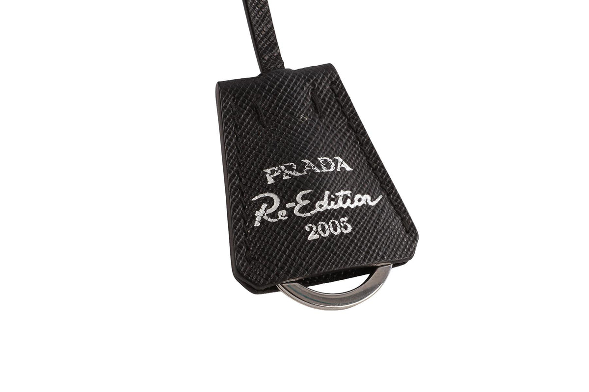 BLACK 2005 RE-EDITION CAMERA NYLON SHOULDER BAG