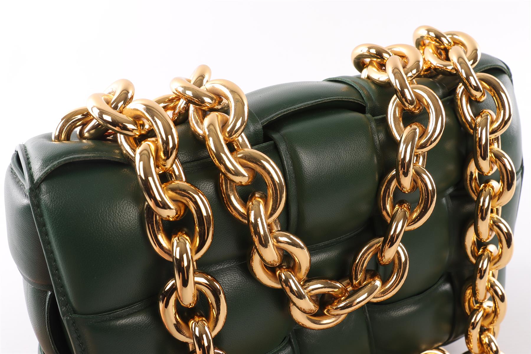 BOTTEGA VENETA GREEN THE CHAIN CASSETTE INTRECCIATO LEATHER SHOULDER BAG