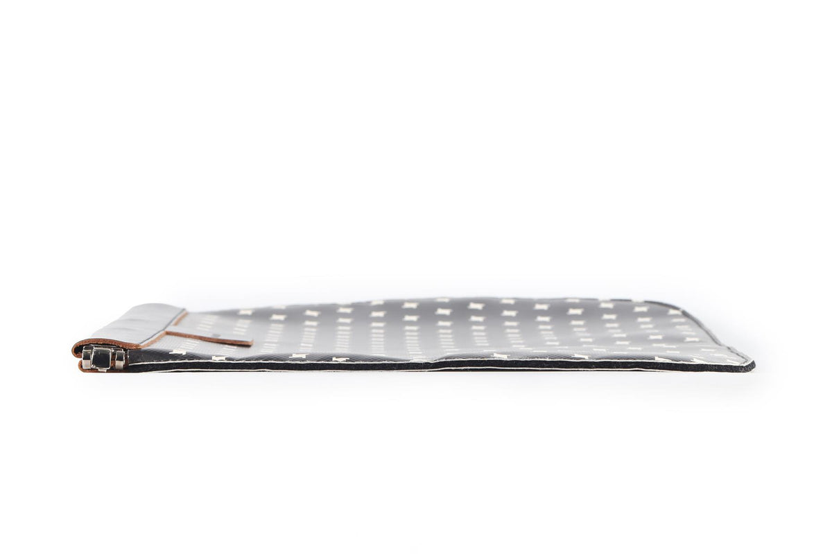 MARNI BLACK LEATHER CLUTCH